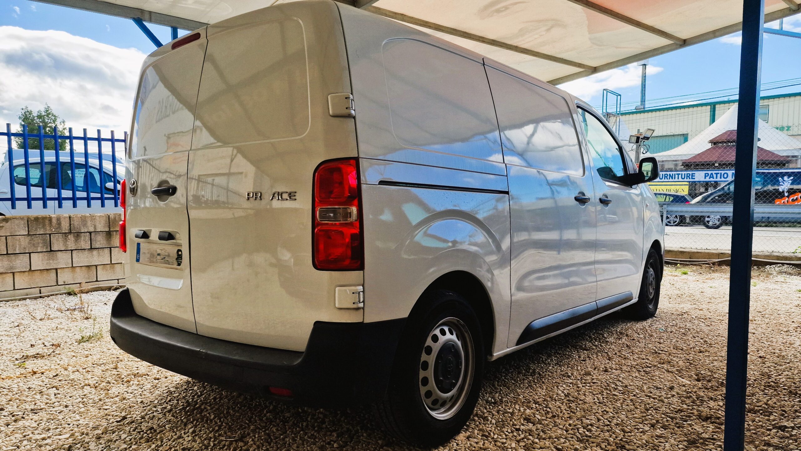 
								Toyota Proace 2018 full									