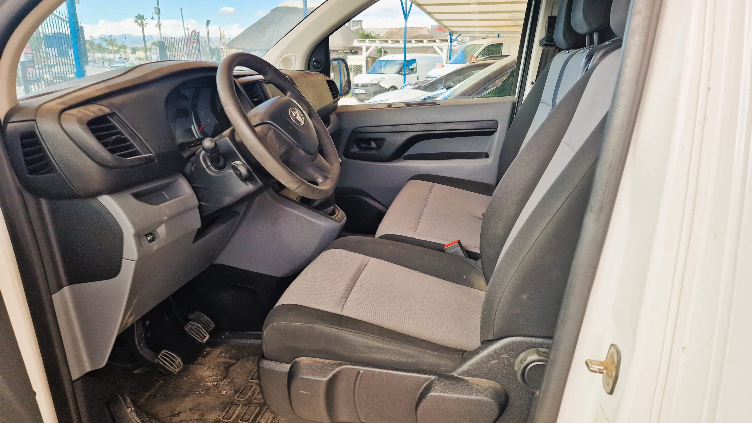 
								Toyota Proace 2018 full									