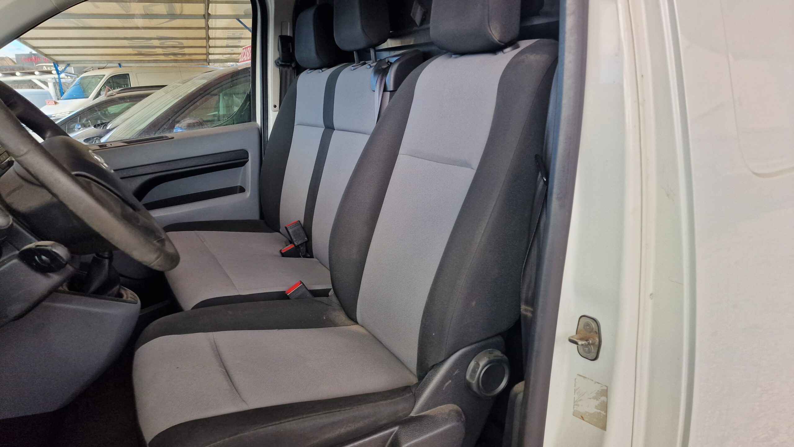 
								Toyota Proace 2018 full									