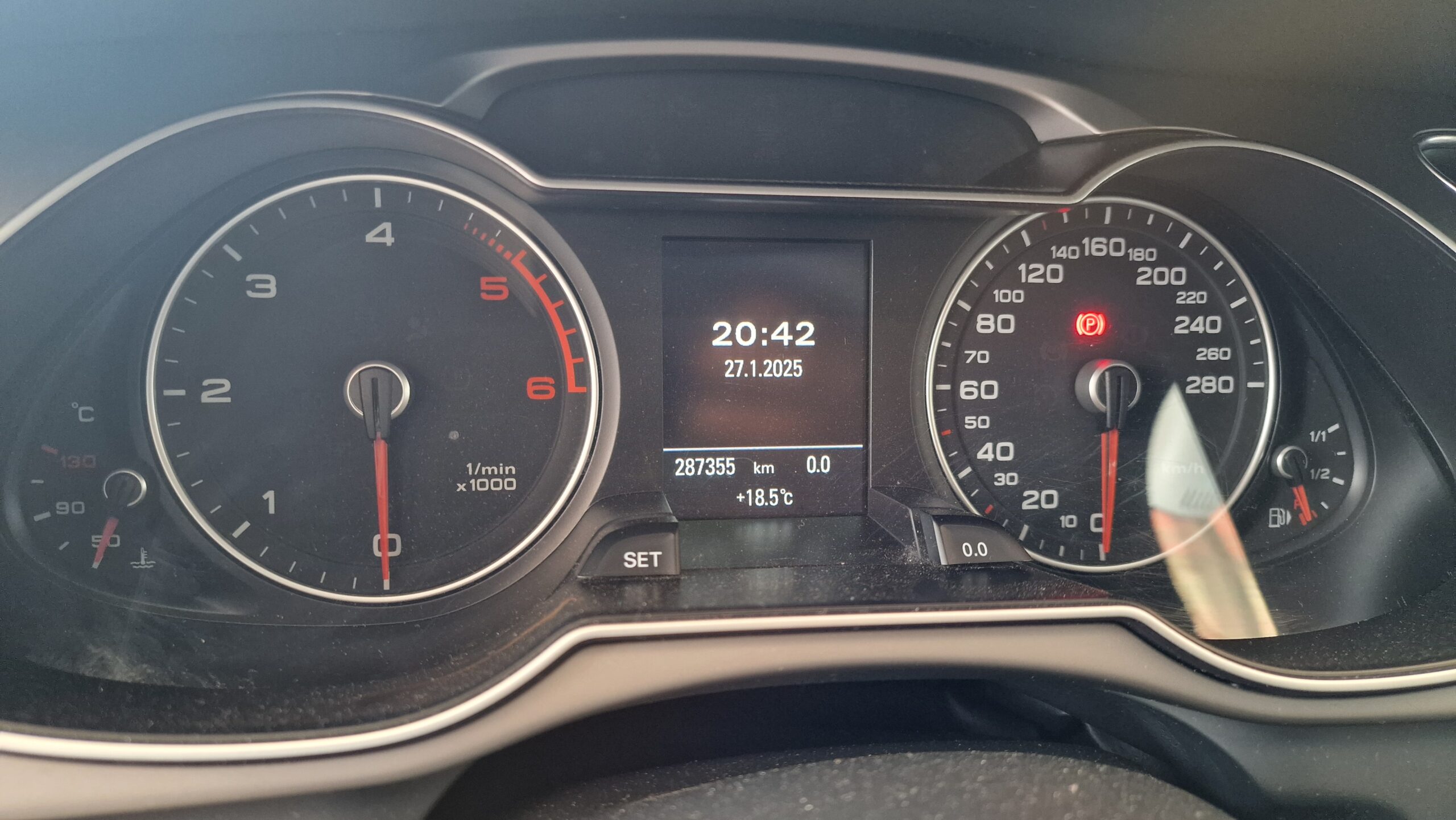 
								Audi A4 2012 full									