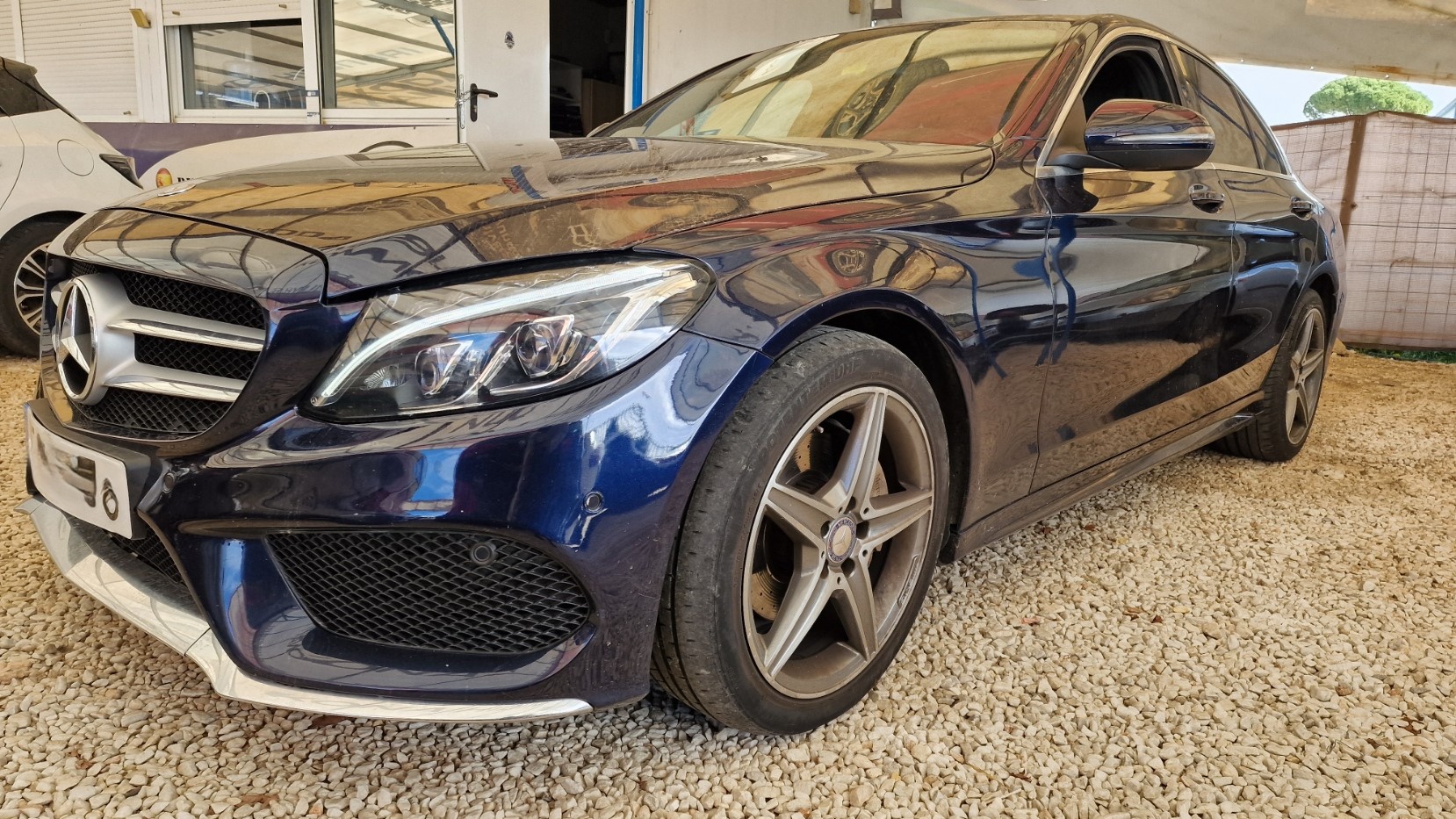 
								Mercedes-Benz C200 2017 full									