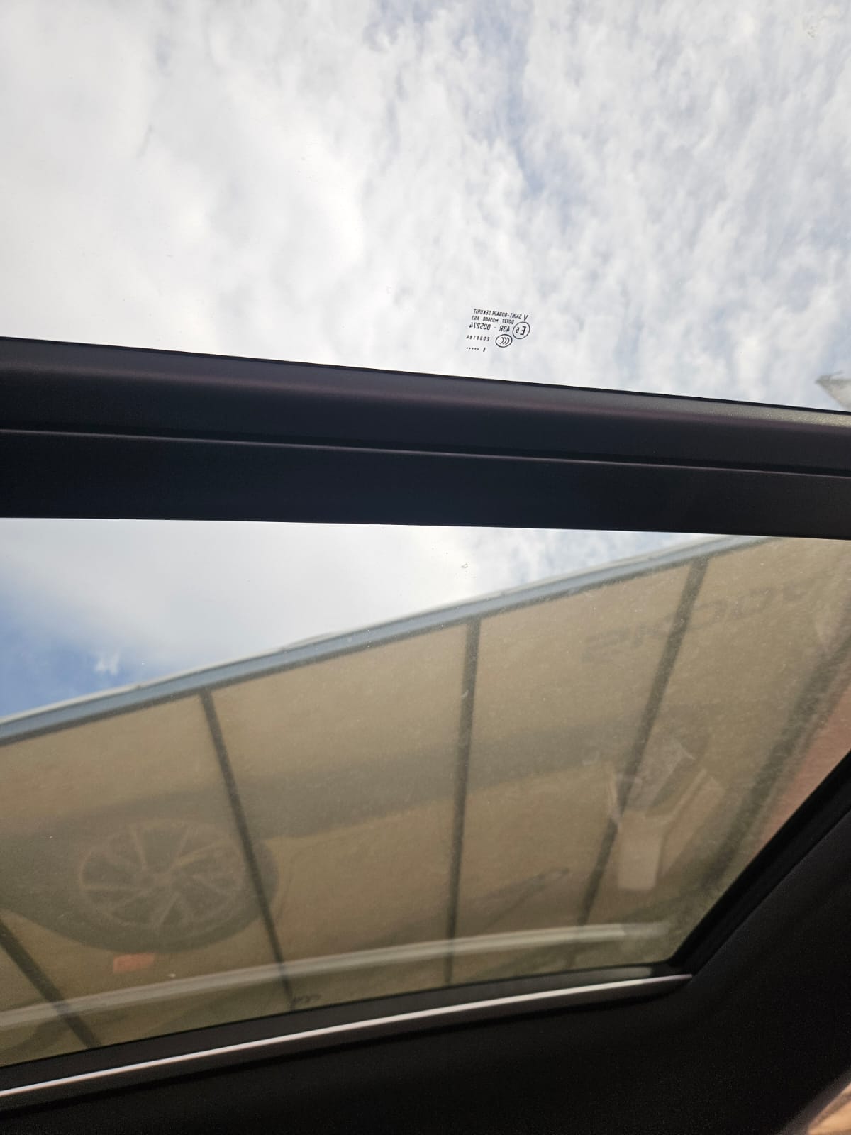 
								Volkswagen Touareg 2019 full									