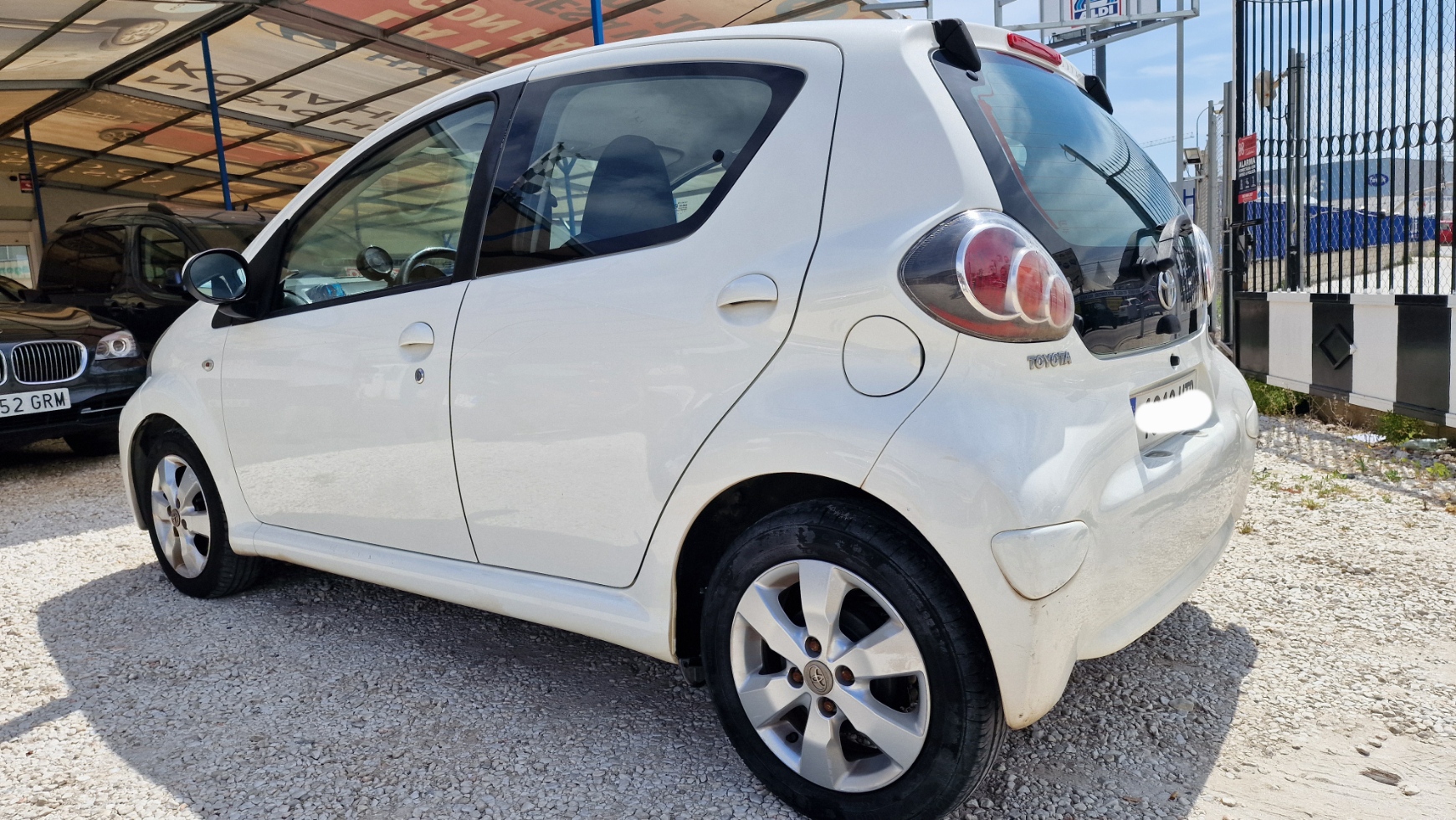 
								Toyota Aygo 2013 full									
